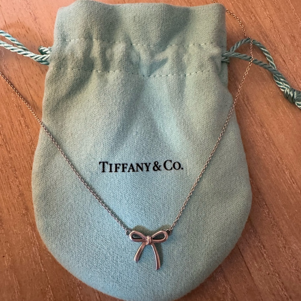 Tiffany and Co Bow necklace